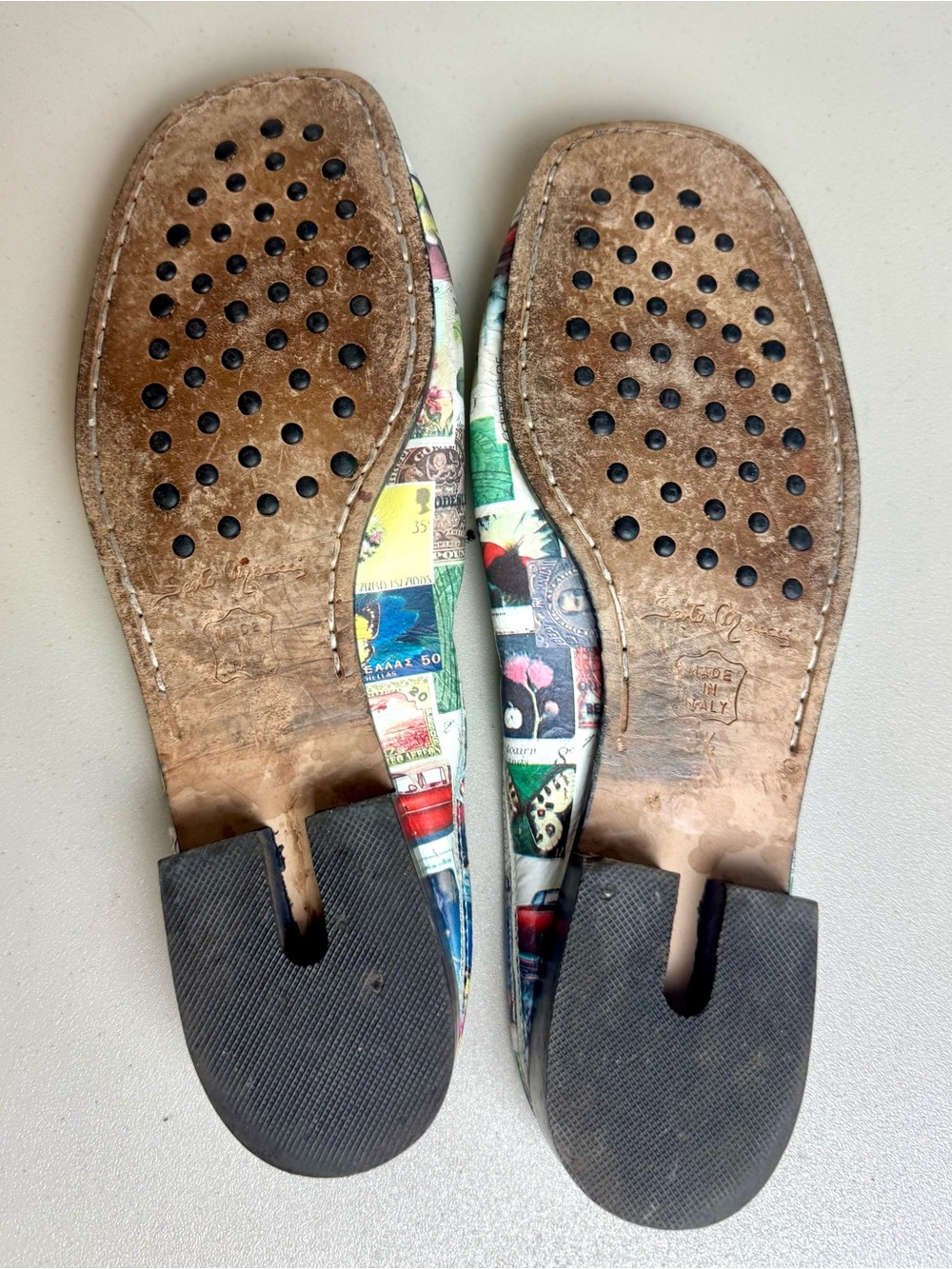 Vintage Sesto Meucci Made In Italy Postage Stamp Print Moccasins Mules Size 9.5 - Picture 9 of 12